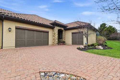 3214 W 137th St, Leawood, KS, 66224-5914 | Card Image