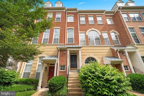 8b-12079 Trumbull Way, RESTON, VA, 20190-3263 | Card Image