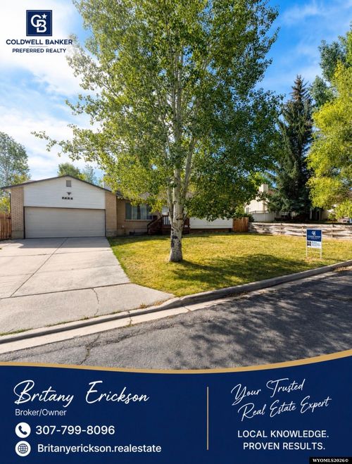 135 Shady Ln, Evanston, WY, 82930-4761 | Card Image