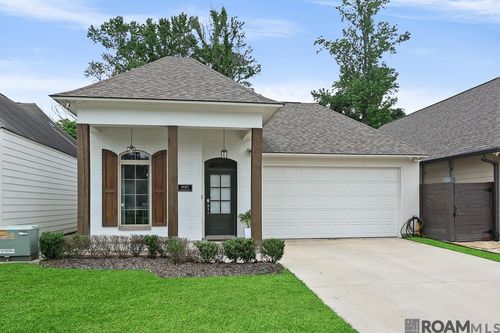 6643 Silver Oak Dr, Baton Rouge, LA, 70817-5809 | Card Image