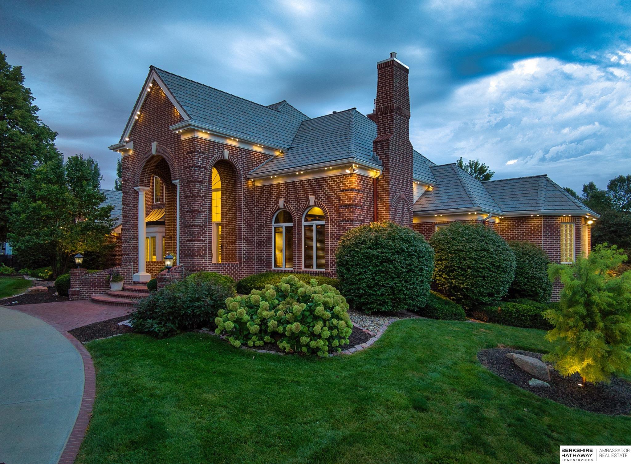 139th St, Omaha, NE 68154