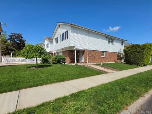 90-17 165th Ave, Howard Beach, NY, 11414-3737 | Card Image