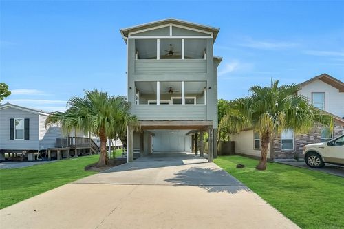 2507 Bay Oaks Harbor Dr, Baytown, TX, 77523-3176 | Card Image