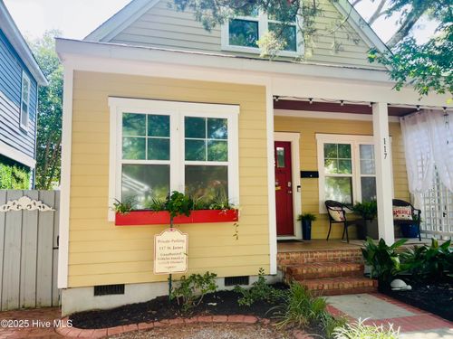 117 St James St, Wilmington, NC, 28401-4721 | Card Image