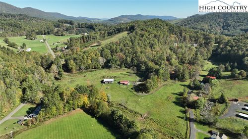 668 Woodstown Rd, Fleetwood, NC, 28626-9520 | Card Image