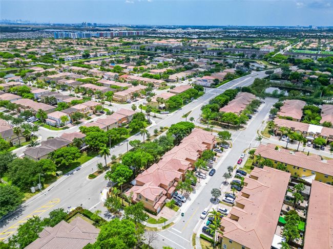 8791 Nw 112th Ct, Townhouse with 3 bedrooms, 2 bathrooms and null parking in Doral FL | Image 40