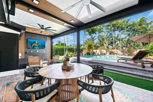 1529 Ne 17th Ave, Fort Lauderdale, FL, 33304-1327 | Card Image