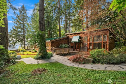 19923 Robinwood Rd Sw, Vashon, WA, 98070-4052 | Card Image