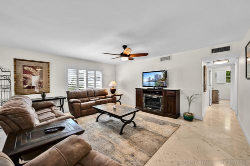 201d-2860 Ne 14th Street Cswy, Pompano Beach, FL, 33062-3627 | Card Image