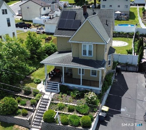 194 Faber Ave, Waterbury, CT, 06704-1832 | Card Image