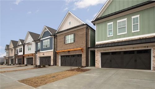 5413 Maple Grove Ln, Flowery Branch, GA, 30542-7637 | Card Image