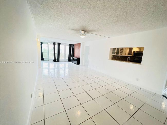 APT-406 - 1830 Sabal Palm Dr, Condo with 3 bedrooms, 2 bathrooms and null parking in Davie FL | Image 7