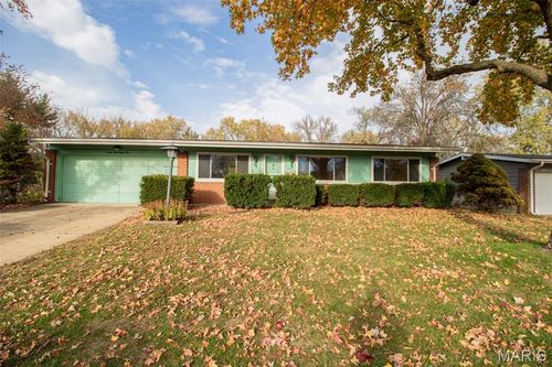 2385 Palomino Ln, Florissant, MO, 63033-2244 | Card Image