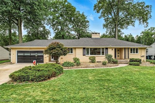 3730 Northwood Dr Se, Warren, OH, 44484-2640 | Card Image