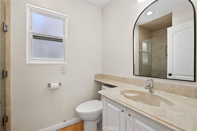 326 6 Th St, House other with 4 bedrooms, 5 bathrooms and 2 parking in Huntington Beach CA | Image 33