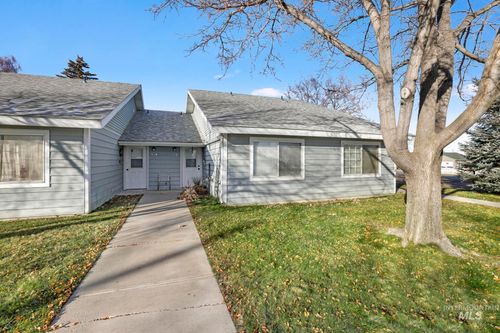 502 Yakima Ave, Filer, ID, 83328-5432 | Card Image