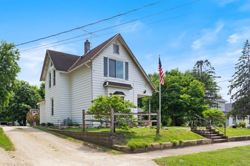 809 Home St, Kenyon, MN, 55946-1309 | Card Image