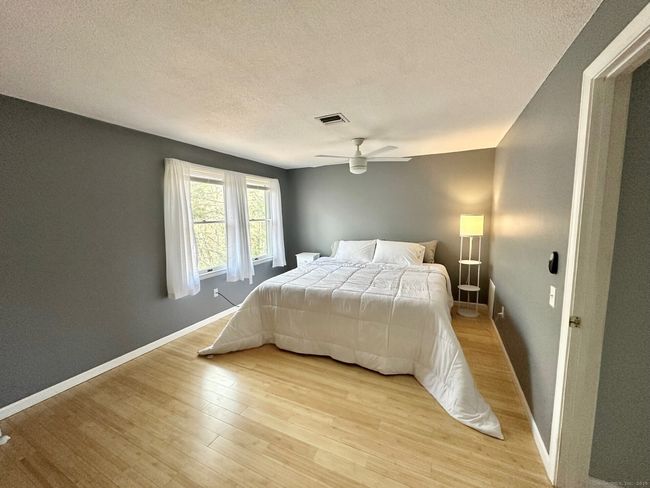 33 Waterview Dr, Condo with 2 bedrooms, 2 bathrooms and null parking in Windsor CT | Image 6