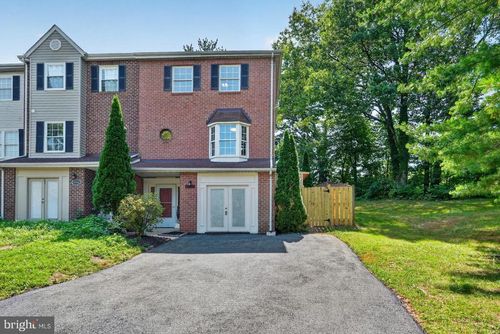 19501 White Saddle Dr, GERMANTOWN, MD, 20874-5015 | Card Image
