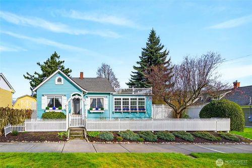 1512 10th St, Anacortes, WA, 98221-1926 | Card Image