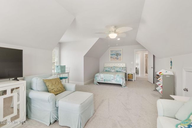 111 Magens Ct E, House other with 4 bedrooms, 4 bathrooms and 2 parking in Cedar Point NC | Image 31