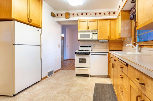 Kitchen | Image 13