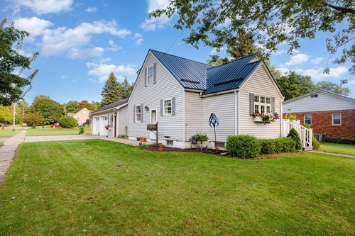 501 S Franklin St, Saint Louis, MI, 48880-1746 | Card Image