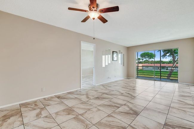 173 Lake Carol Drive, Condo with 1 bedrooms, 1 bathrooms and null parking in West Palm Beach FL | Image 8