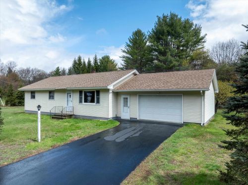 31 Northfield Dr, North Springfield, VT, 05150-9737 | Card Image