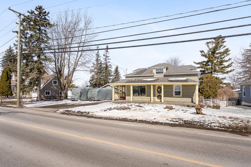 2043 Ch St-Charles, Terrebonne, QC, J6W5Y5 | Card Image