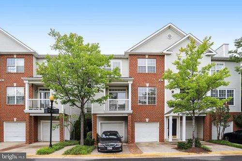 2433 Coopers Branch Ct, HERNDON, VA, 20171-4818 | Card Image