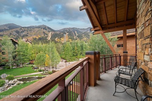 404-3285 W Village Dr, Teton Village, WY, 83025 | Card Image