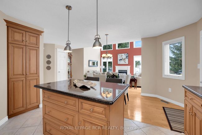 1 - 16 Zimmerman Dr, Condo with 3 bedrooms, 4 bathrooms and 2 parking in Caledon ON | Image 12