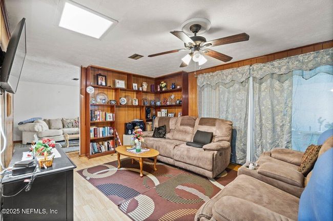 6932 Welland Rd, House other with 4 bedrooms, 4 bathrooms and null parking in Jacksonville FL | Image 6