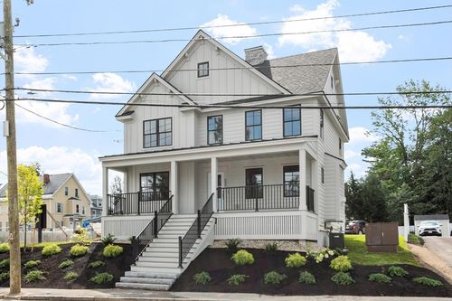 688 Westford St, Lowell, MA, 01851 | Card Image