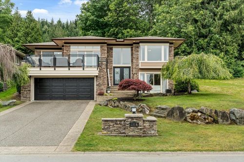 204-51075 Falls Crt, Chilliwack, BC, V4Z1K7 | Card Image