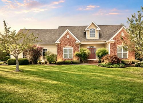 4893 Orten Dr, Hopkinsville, KY, 42240-9338 | Card Image