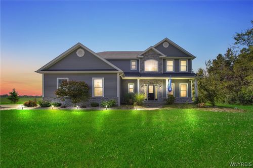 363 Westwood Rd, Lancaster, NY, 14086-9584 | Card Image