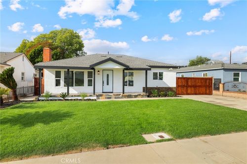 1071 Groff St, Pomona, CA, 91768-2343 | Card Image