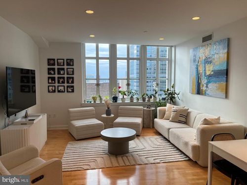 apt-2312-111 S 15th St, PHILADELPHIA, PA, 19102-2609 | Card Image