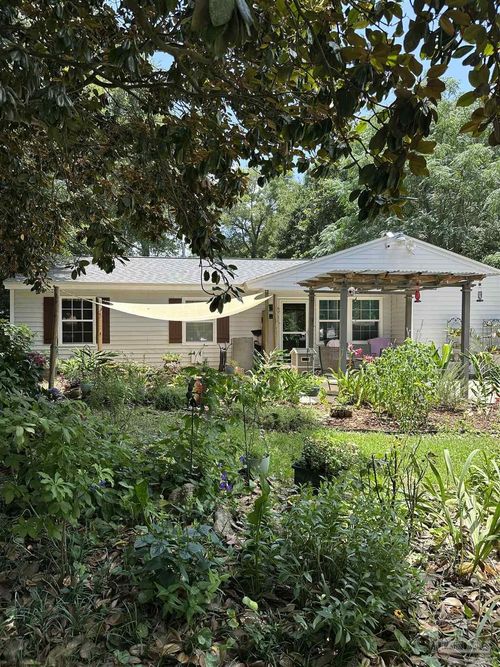 4679 Oakland Dr, Pensacola, FL, 32526-2092 | Card Image