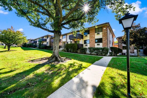 174 Sierra Vista Lane, Clarkstown, NY, 10989 | Card Image