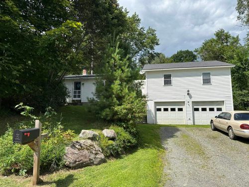 16 Mill Street, Hyde Park, VT, 05655 | Card Image