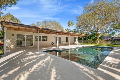 8420 Sw 179th St, Palmetto Bay, FL, 33157-6034 | Card Image