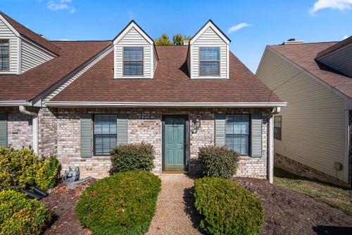 308 Deerpoint Dr, Hendersonville, TN, 37075 | Card Image