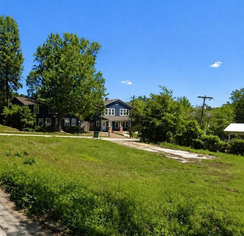 1309 20th St, Huntsville, TX, 77340-5113 | Card Image