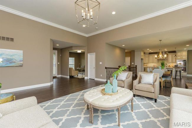 Photo representation of a similar home. Some features shown may be optional. | Image 10