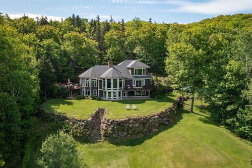 105 N Hampshire Ridge Rd, Jackson, NH, 03846 | Card Image