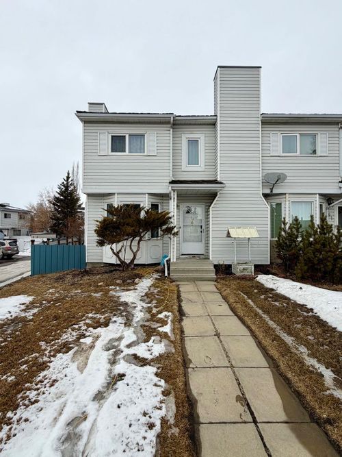 79 Greenham Drive, Red Deer, AB, T2P3J9 | Card Image