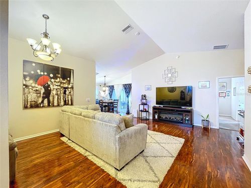 11338 Southwind Lake Dr, GIBSONTON, FL, 33534-5701 | Card Image